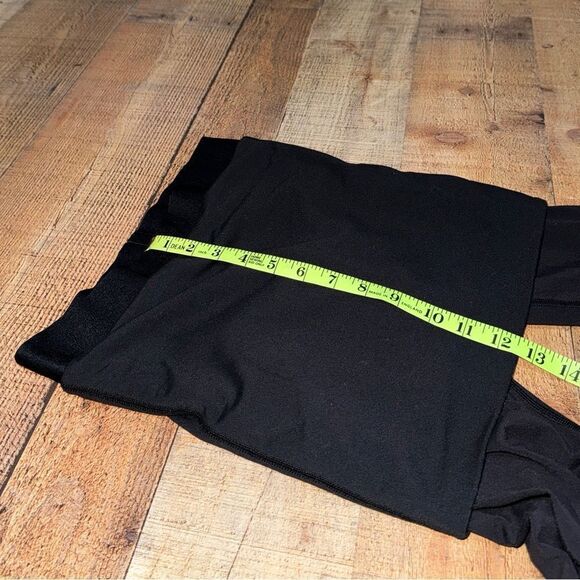 Lululemon Wunder Under Roll Down Dance Pant in Black - Picture 16 of 16